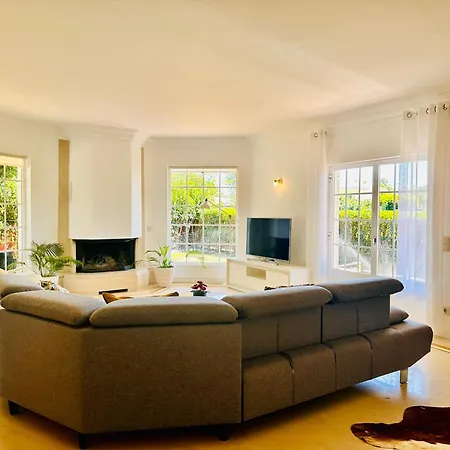 Glicinias Cascais Villa Birre